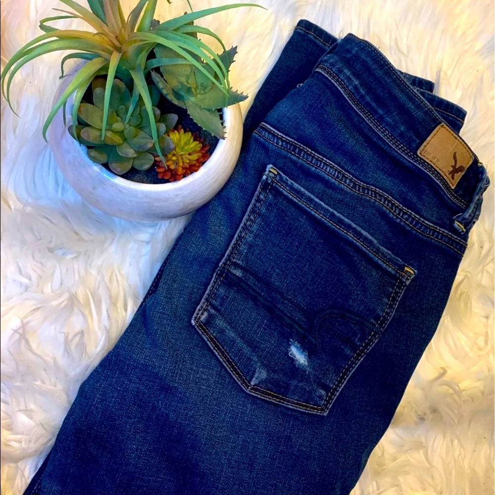 American Eagle women’s skinny jeans